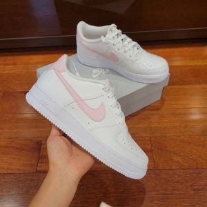 Brand New (worn once)Air Force 1 GS PINK Sneakers no laces. Bought on here.